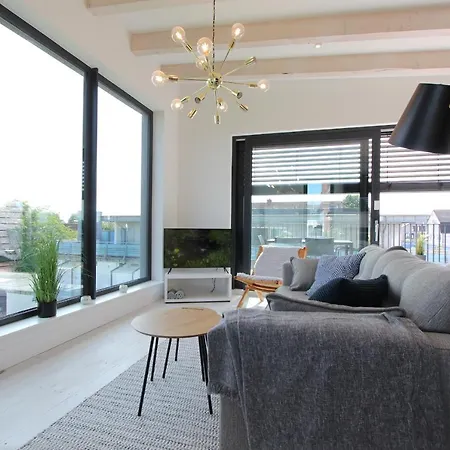 Haus Anneliese Whg 1, Dg Apartamento Kellenhusen